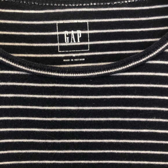 Navy blue and white striped t shirt from the gap - Picture 2 of 6